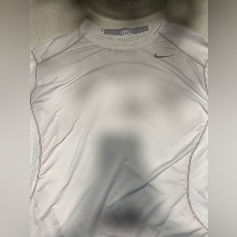 Nike Mens Long Sleeve in White